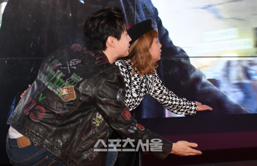 [포토]헨리-박나래, 입장도 유별나게!