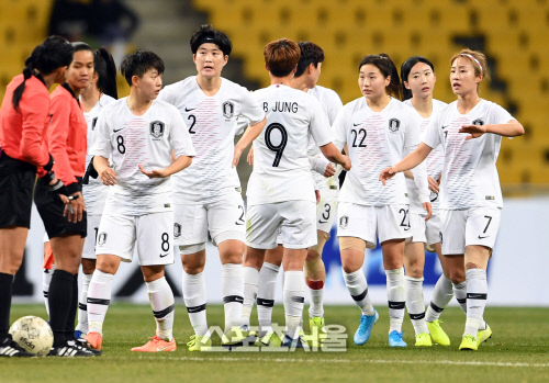 [포토]EAFF E-1 챔피언십 첫 승 신고한 여자축구대표팀
