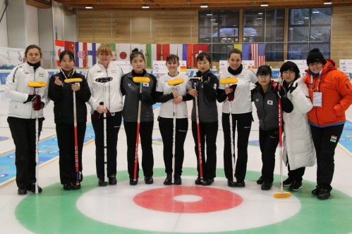 텔레파시 통하는 컬링대표팀, 찰떡호흡으로 데플림픽 메달까지