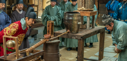 '천문', 시대를 뛰어넘은 천재들의 우정부터 연기神들 열연까지[SS리뷰]