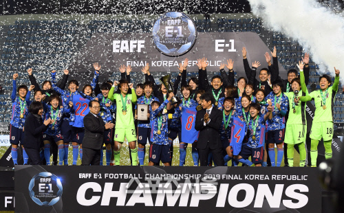 [포토]한일전까지 승리한 일본 여자축구, 동아시안컵 우승