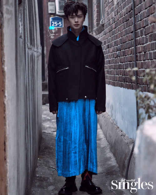 [싱글즈1월호]육성재 보도자료3