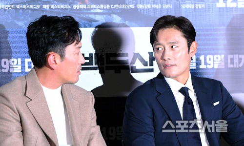 [포토] 하정우-이병헌, 시선을 교환하는 브로맨스...?