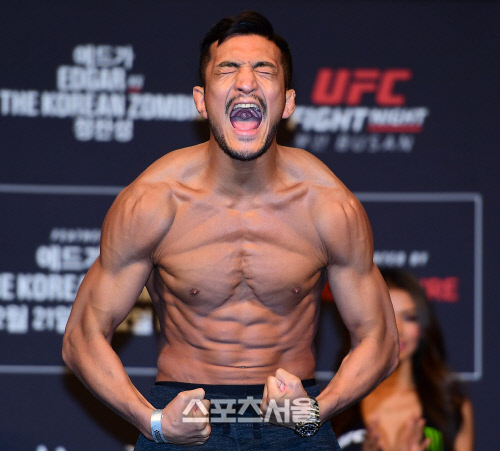'근육미의 절정' 미스터 퍼펙트 강경호, UFC부산의 몸짱은 바로 나![포토]