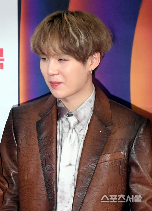 [포토] BTS 슈가, 스타일 뿜뿜~!
