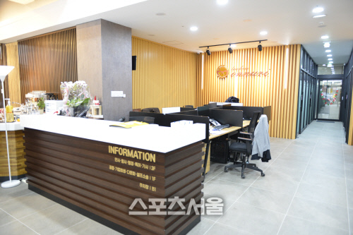 안산에 아주 특별한 변호사 사무실 ‘온 누리’로카페 개설...