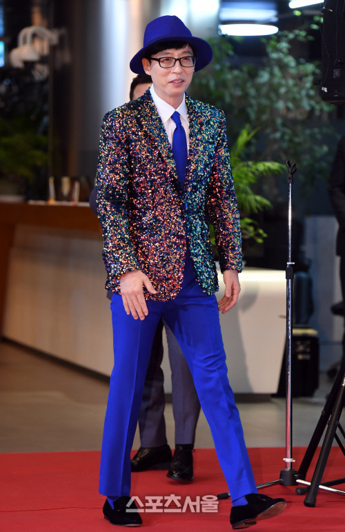 [포토]'유산슬'로 MBC연예대상 참석하는 유재석
