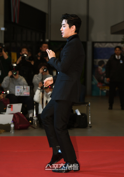 [포토]헨리, MBC연예대상 박나래를 기원하며!