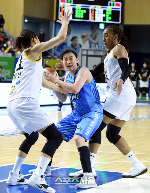 [포토] 이주연 '둘도 문제 없어'