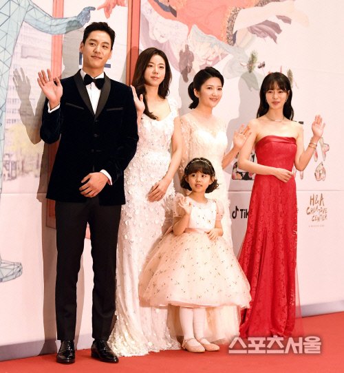 [포토] 곽시양-박신아-이수아-장소연-임지연, 다시 모였어요~