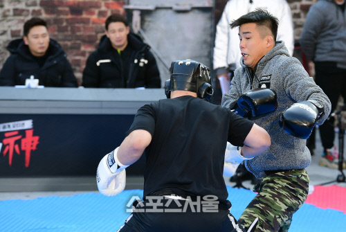 로드FC 10대 뉴스-격투 프로그램 \'맞짱의 신\' 제작