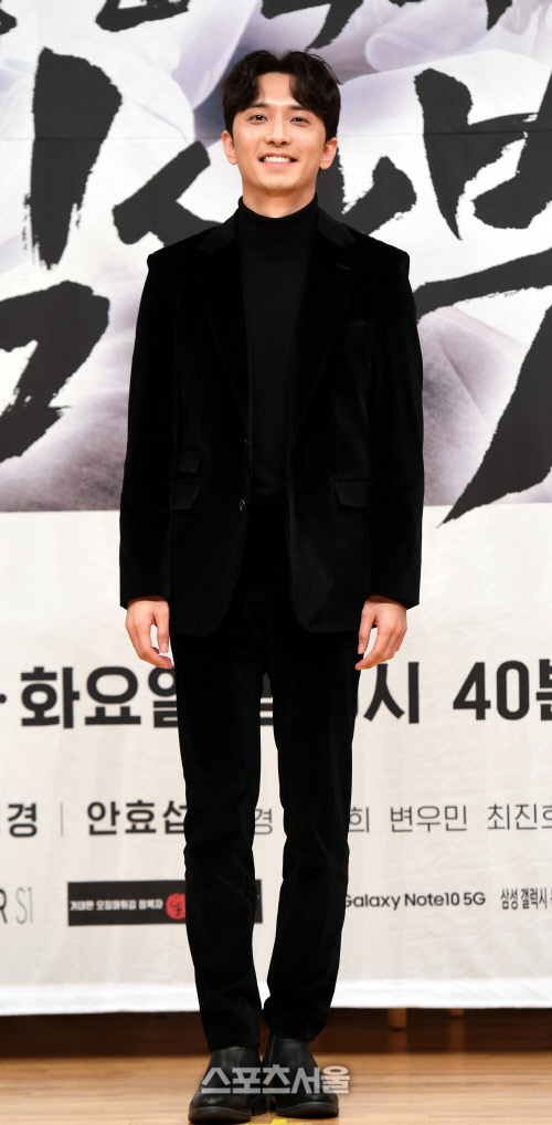 [포토] 윤나무, 심쿵 미소