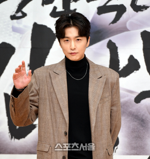 [포토] 신동욱, 뼈쌤의 카리스마