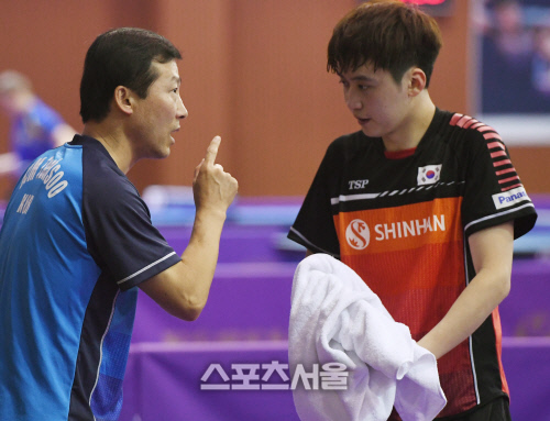 [포토] 김택수 감독, 정영식을 향한 독려!