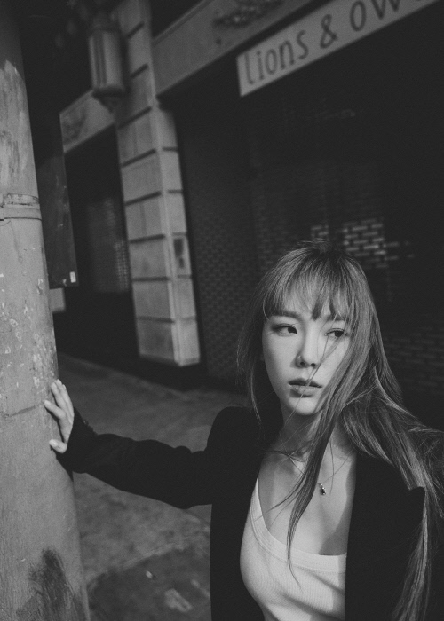 태연 정규 2집 리패키지 앨범 \'Purpose\' 티저 이미지