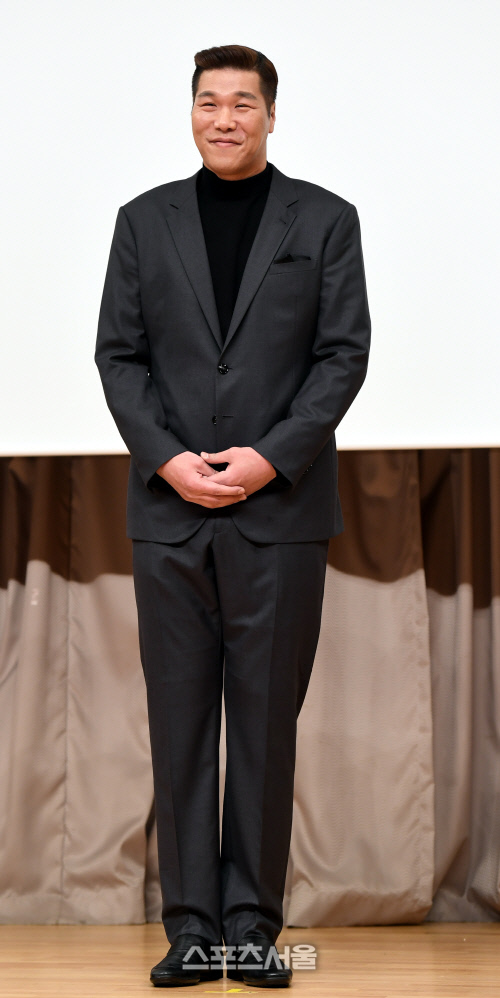 [포토] '국보급 센터' 서장훈, 감독으로 돌아왔다