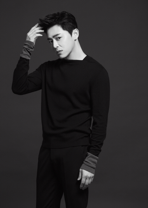 '슬기로운 의사생활' 조정석, 의사 가운 입고 안방극장 컴백