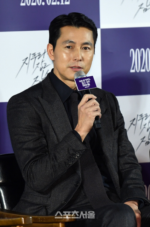 [포토]'지푸라기라도 잡고 싶은 짐승들'의 정우성