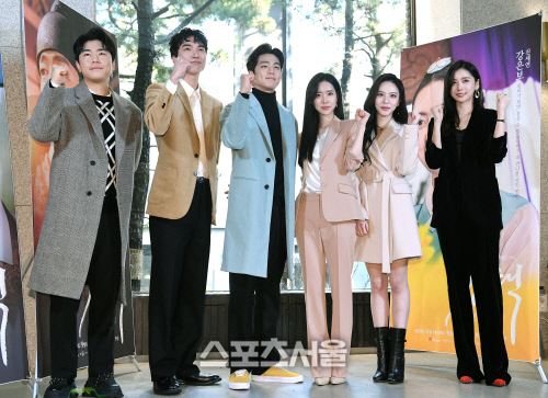 '간택' 이시언 "연예대상? 받기 어려운 상…절대 그럴 일 없을 것"