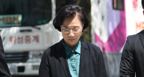 한진 이명희 재판증인 "사모님 욕설·폭행 한 적도, 본 적도 없어"