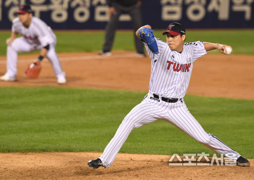 [포토] LG 차우찬, 실패로 돌아간... 불펜 투입 승부수...