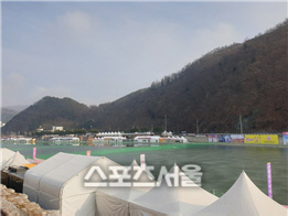 화천산천어축제장 행사장