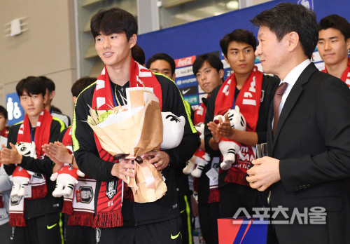 [포토] U-23 대표팀의 캡틴 이상민, 감사합니다!
