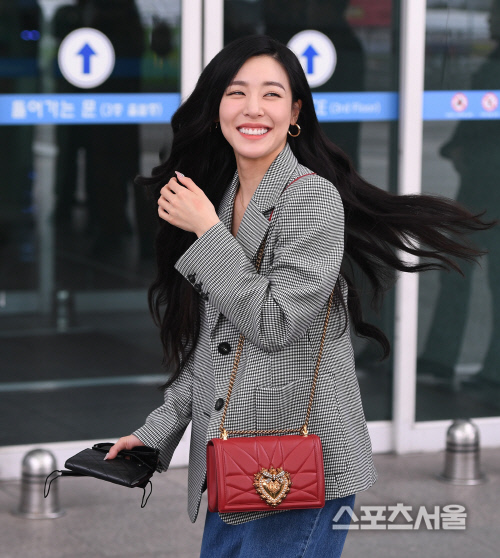 [포토] 티파니 영, 머리카락 휘날리며~