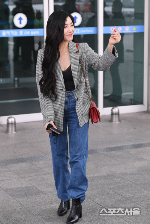 [포토] 티파니 영, 계절을 잊은 공항패션~
