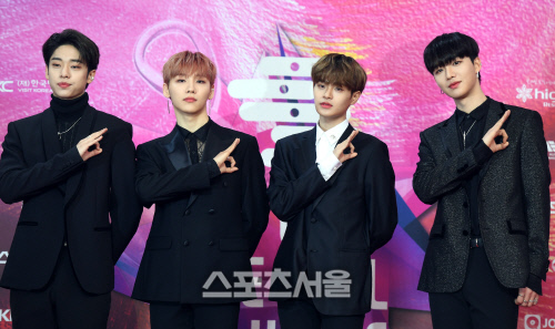 [포토] AB6IX, 엣지 있는 포즈