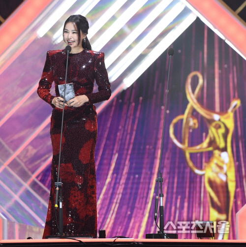 [포토] 이하늬, 혼자서도 반짝반짝~