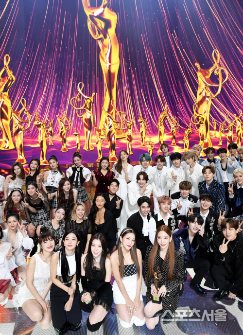 [포토] 제 29회 \'하이원 서울가요대상\', 영광의 가수들!