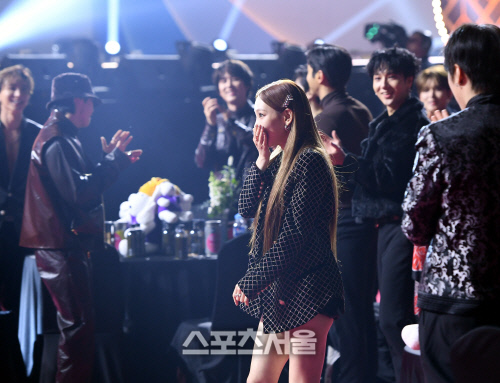 [포토] 태연, 서울가요대상 음원 부문 대상!
