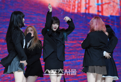 [포토] 여자친구 예린, 신비러운 눈빛