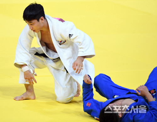 남자 유도 안바울 파리 그랜드슬램 금메달…도쿄행 청신호