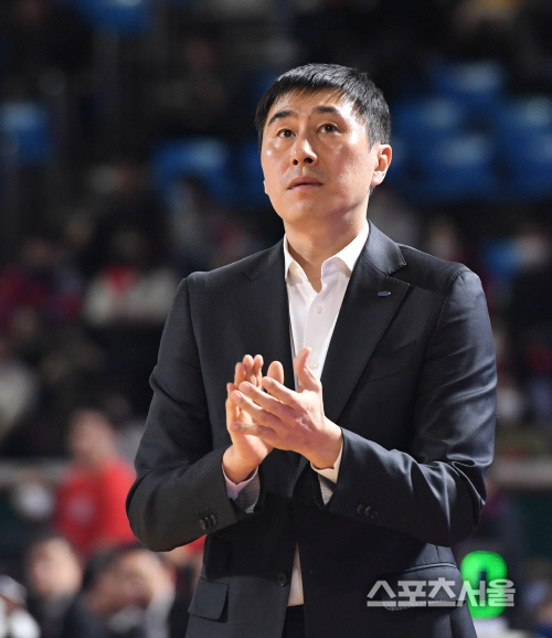 [포토] 삼성 이상민 감독, 조금만...더!