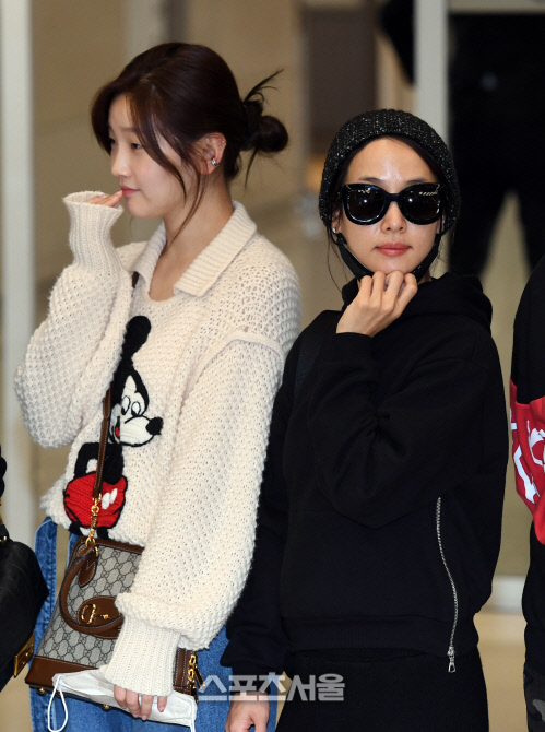 [포토]박소담-조여정, 귀국 패션은 편하게!