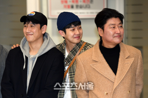 [포토]이선균-최우식-송강호, 미소가 절로!