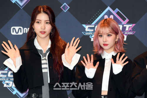 [포토]여자친구 소원-은하, '엠카' 왔어요!