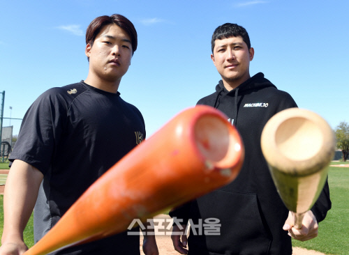 [포토] kt 황재균-강백호 '2020 시즌아, 기다려'