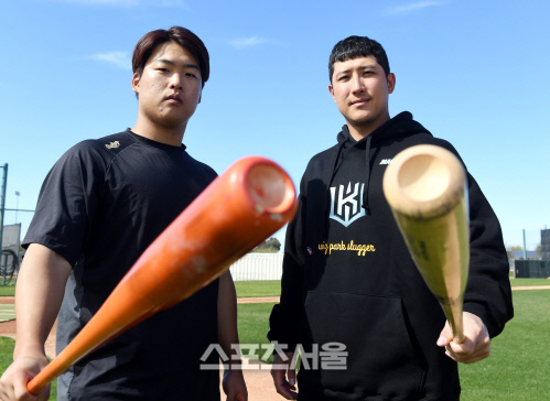 [포토] 황재균-강백호 '2020년 가을 야구를 위하여'