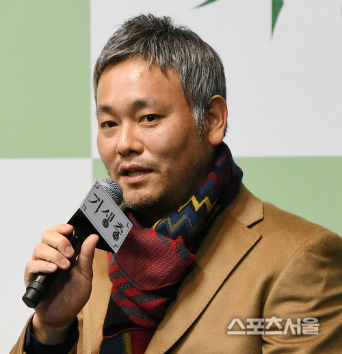 [포토] \'기생충\' 이하준 미술 감독, 스태트로 이런 뜨거운 관심을...