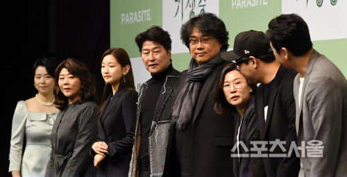 [포토] '기생충'의 주역들, 완전체로 국내 기자회견!