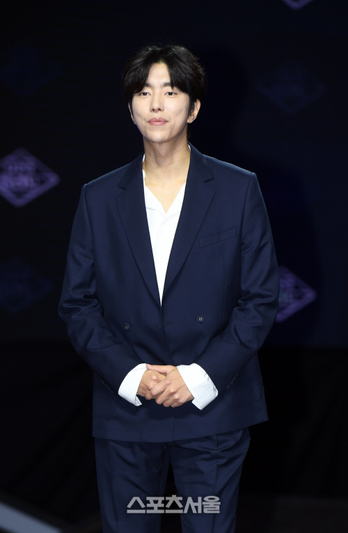 [포토]윤현민, \'발라드 연습 너무 많이 해서 성대 결절이...\'