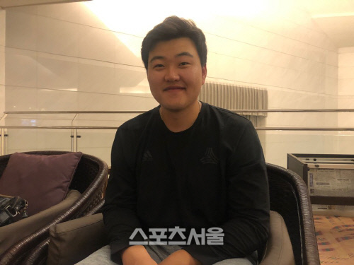 이미지 변신 예고한 '거포' 오재일 "저 달리기도 빨라요!"[미야자키人터뷰]