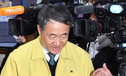 박능후 장관 "중국입국 모두 막는 것 실효성 없다는 취지" 해명