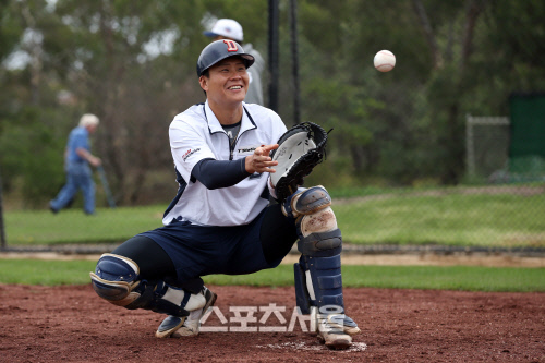 부담 덜어낸 '안방마님' 박세혁 "우승포수 정상호 합류 든든해"[미야자키人터뷰]