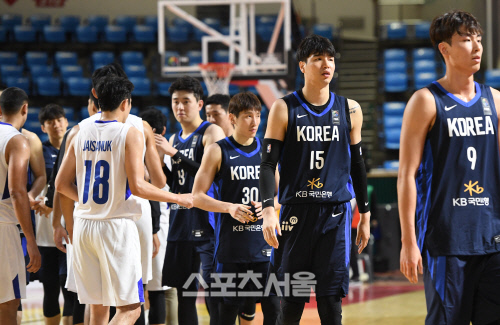 [포토] 농구대표팀 아시아컵 예선, 태국 상대로 93-86 승리!