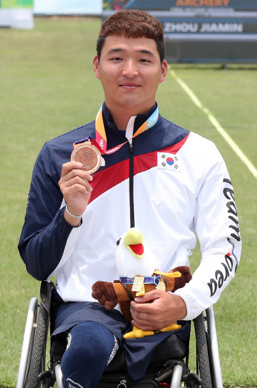 [2020패럴림픽]양궁 김민수의 자신감 "도쿄에서의 메달? 당연히 금메달이죠"