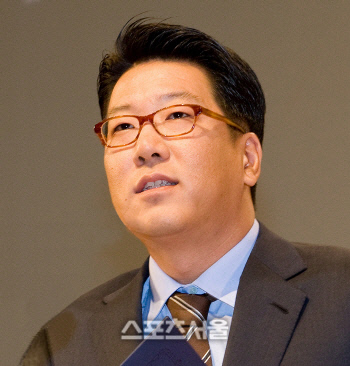 정지선 현대百 회장 "코로나19 피해 매니저 30억 지원하라"